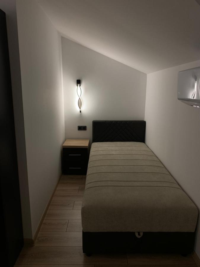Prenociste & Restoran - Kasic Bed & Breakfast Brodarevo Ngoại thất bức ảnh
